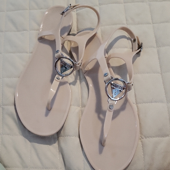 Guess Cream Thong Sandals with T-Strap Design - Picture 1 of 5
